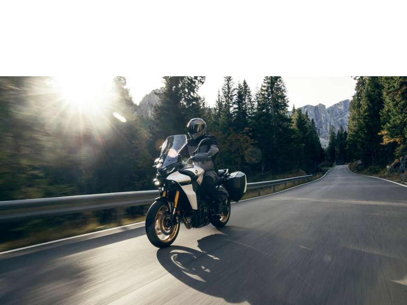 Мотоцикл YAMAHA Tracer 9 GT (Pure white) 2024